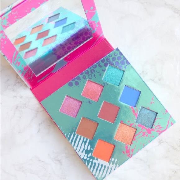 🎀HANK & HENRY Living in Color Eyeshadow Palette - Picture 5 of 10